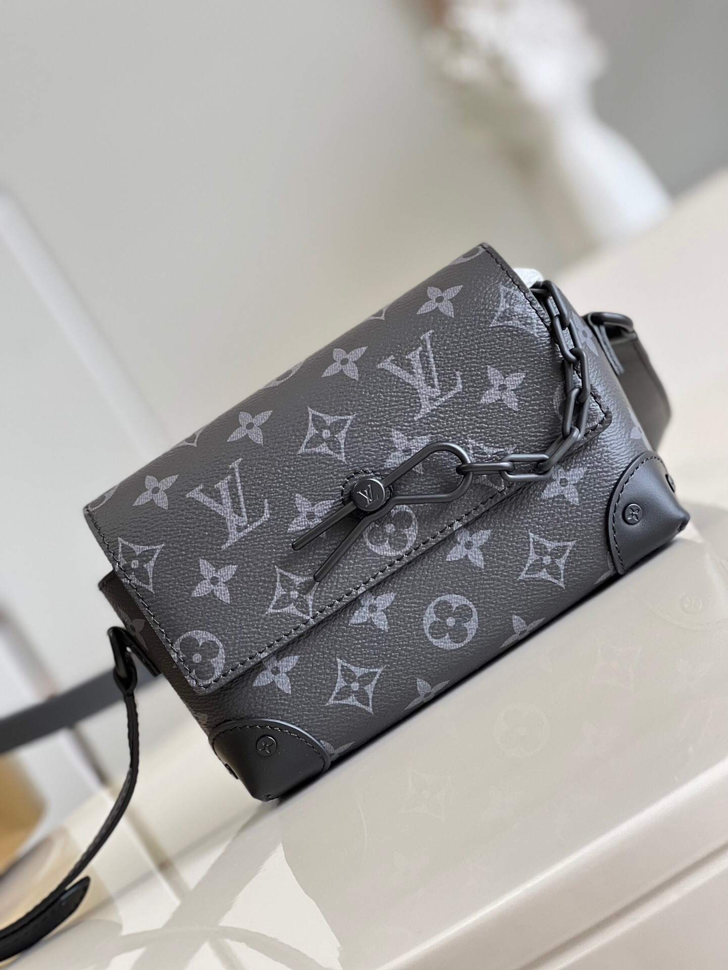 Louis Vuitton steamer wearable wallet #trending #viral #eclipse